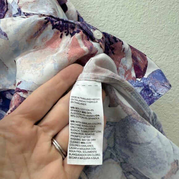 Chicos No Iron Fitted Stretch Floral Long Sleeve Button Up Shirt Womens sz 8 (1) - Picture 4 of 8